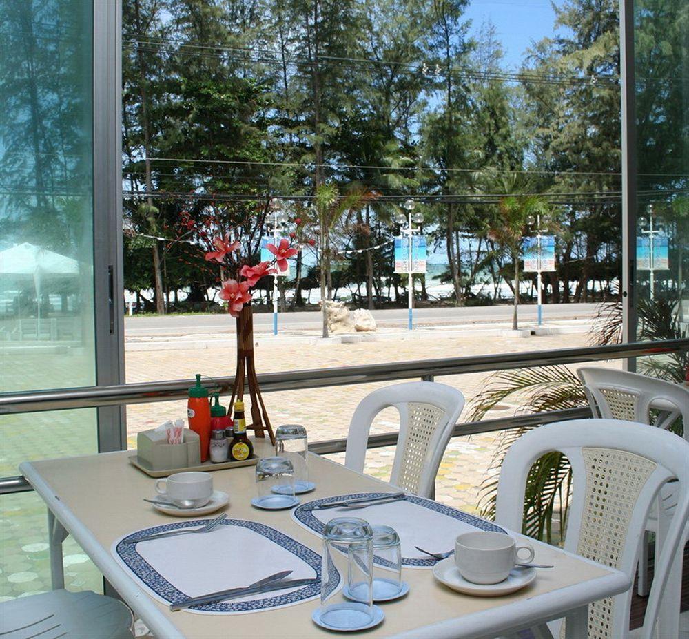 Nice Beach Hotel Rayong Kültér fotó
