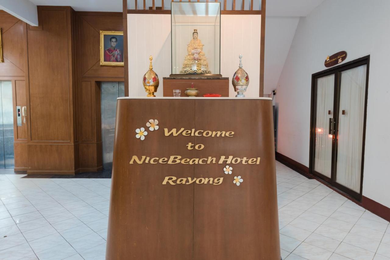 Nice Beach Hotel Rayong Kültér fotó